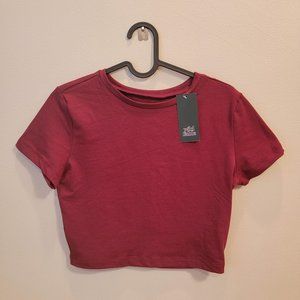Wild Fable Red/Berry/Maroon Size Medium Crew Neck Crop Top